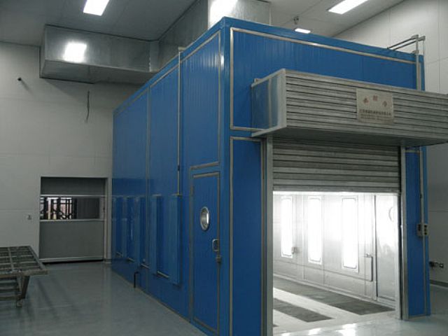 上飛公司噴膠房案例展示